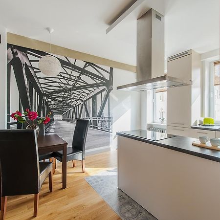 Chmielna 73 P&O Serviced Apartments Warsaw Exterior photo