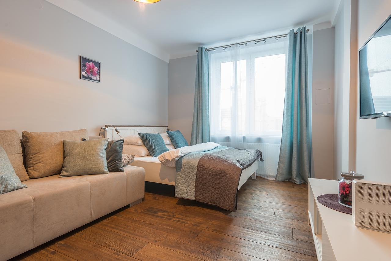Chmielna 73 P&O Serviced Apartments Warsaw Exterior photo